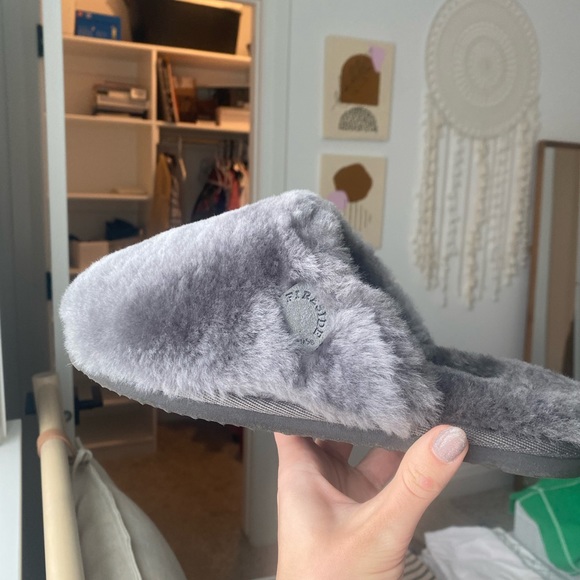 DEARFOAMS Fireside Grey Covered-toe Slippers - Picture 2 of 10